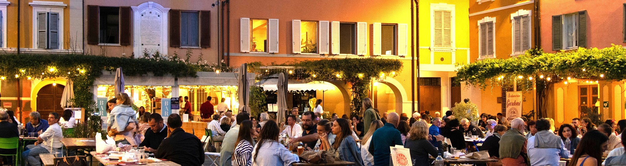 Griglia, Parmigiano e Birra in Piazza a Torrechiara ! 